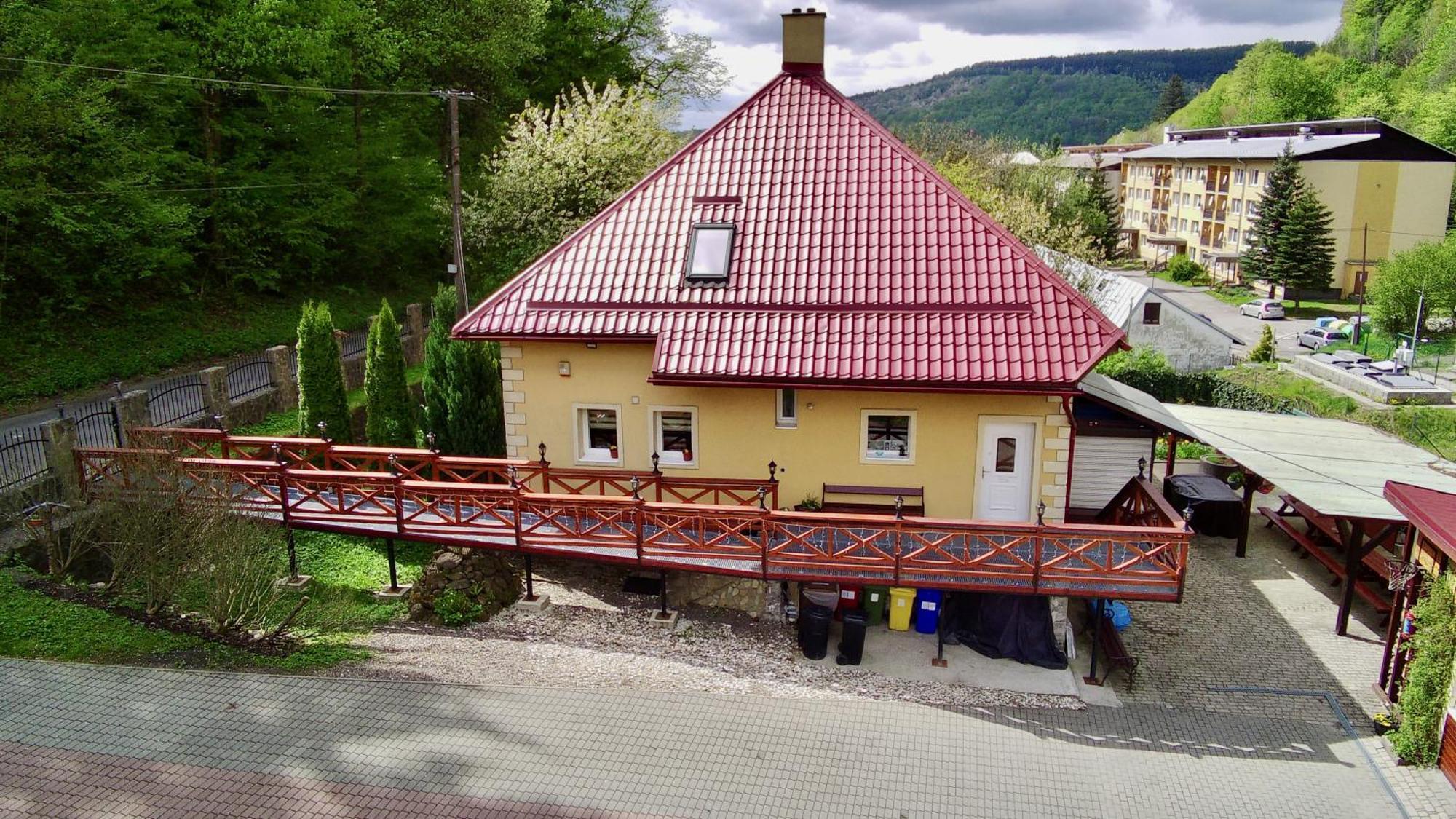 Ferienwohnung Privat Adriana Kremnitz Exterior foto