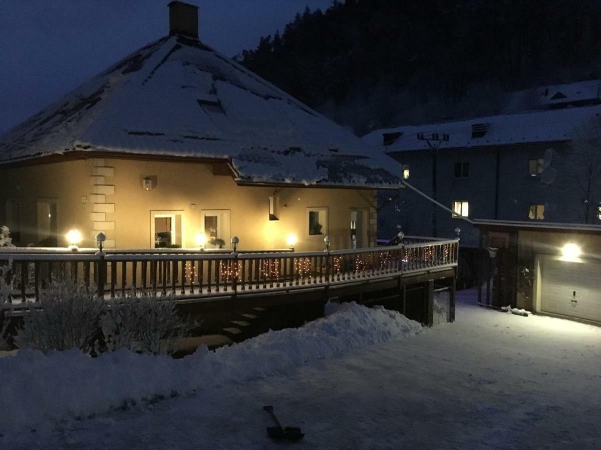 Ferienwohnung Privat Adriana Kremnitz Exterior foto